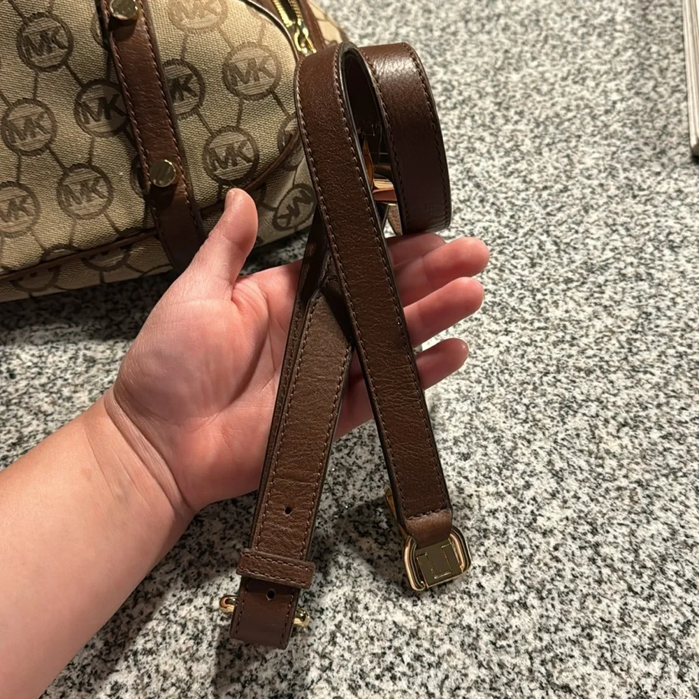 Michael Kors Purse - Picture 7 of 7